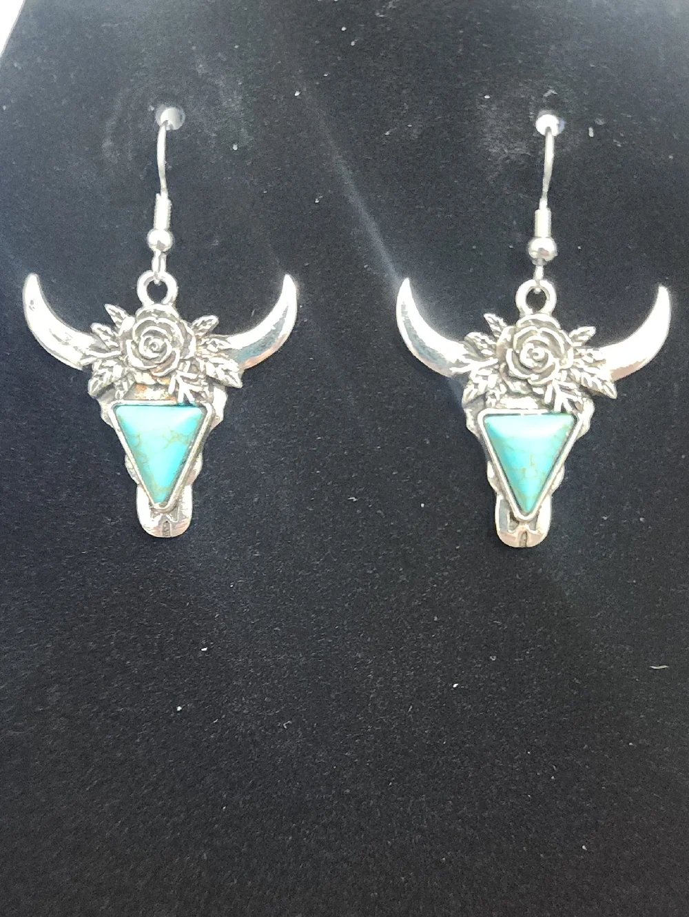 Vintage Western-style Turquoise Jewelry Sets, Which Are Composed Of Various Ele-